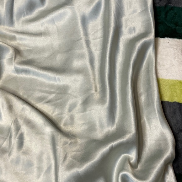 Victoria's Secret Silver Satin Robe and Nightgown Set - Picture 9 of 13